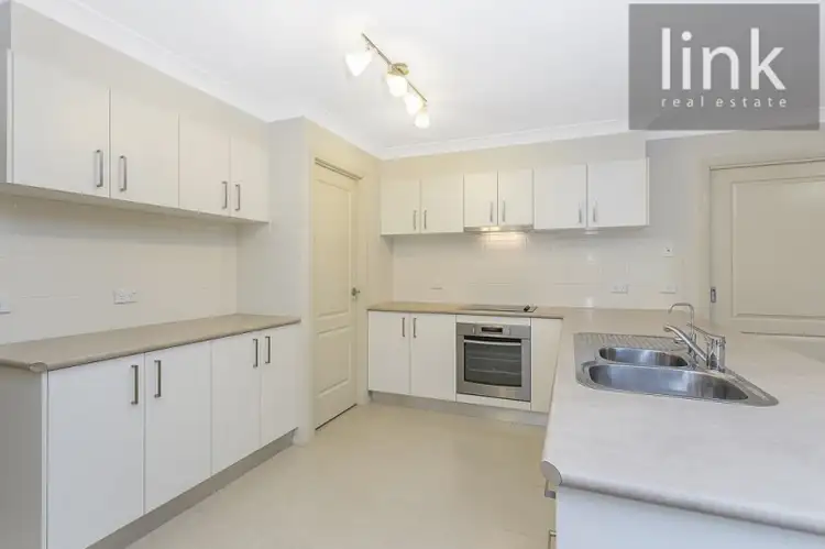 Sixth view of Homely house listing, 5 Cremin Court, Thurgoona NSW 2640