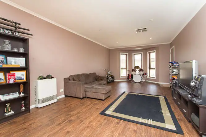 Fourth view of Homely townhouse listing, 26/8 Taylor Drive, Mildura VIC 3500