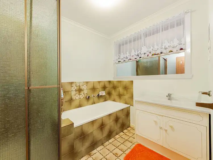 Sixth view of Homely house listing, 20 Cheleon Way, Kings Park VIC 3021