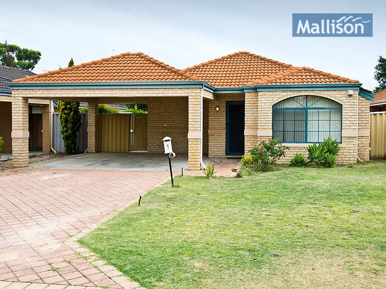 8 Holton Way, Cannington WA 6107