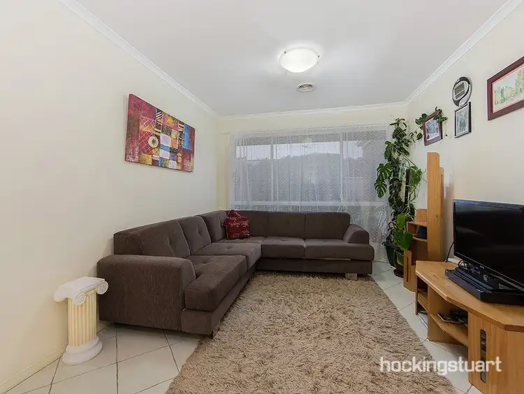 Fifth view of Homely house listing, 7 Emerald Court, Caroline Springs VIC 3023