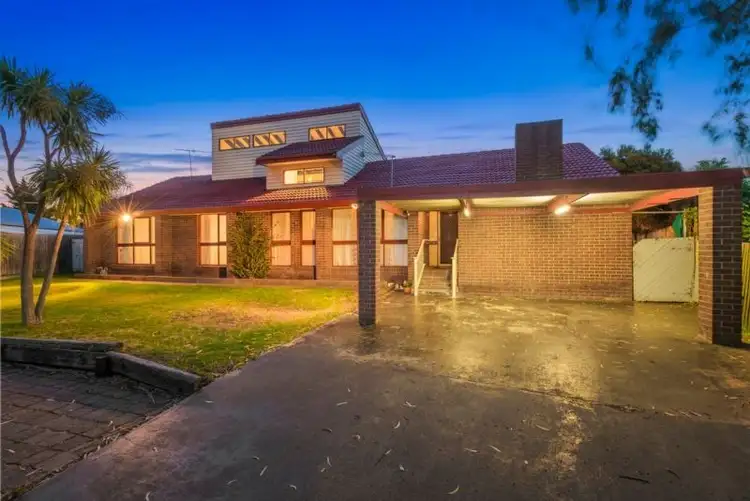 Second view of Homely house listing, 11 Mawson Court, Sunbury VIC 3429