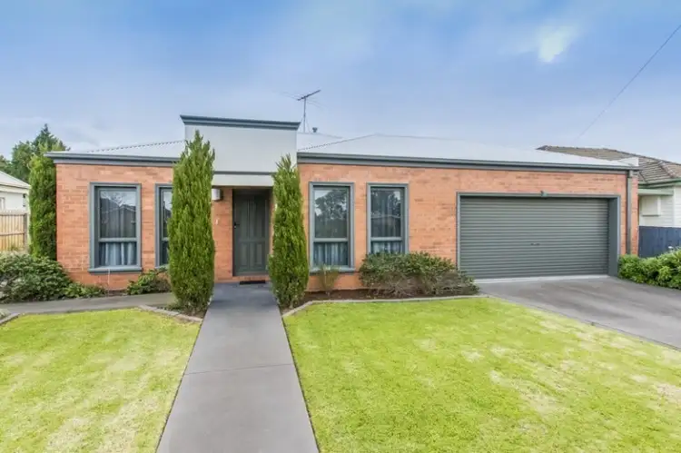 1/8 Sheridan Street, Hamlyn Heights VIC 3215