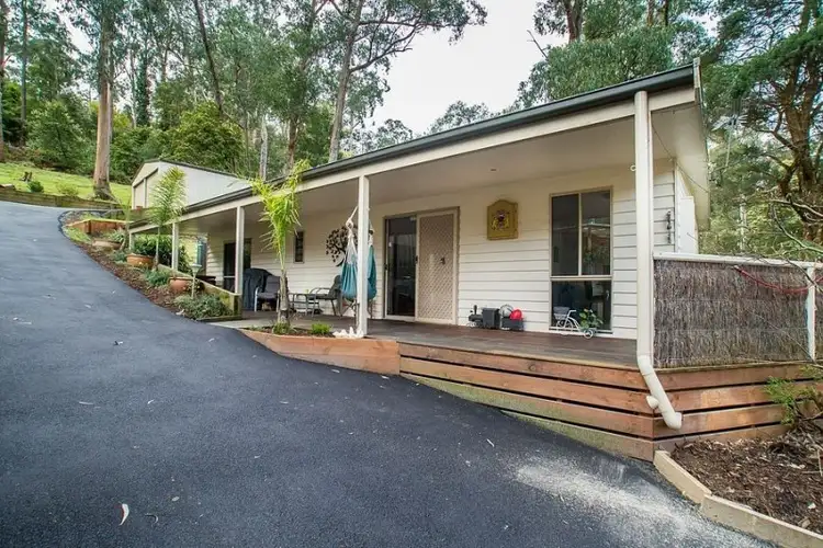 Main view of Homely house listing, 5 Broadway, Belgrave VIC 3160