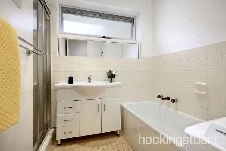 Fifth view of Homely apartment listing, 6/2B Grandview Grove, Carnegie VIC 3163