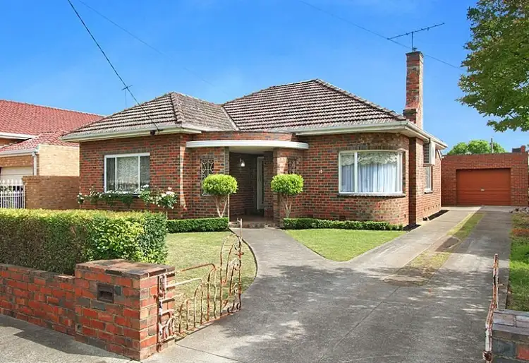 18 Southernhay Street, Reservoir VIC 3073