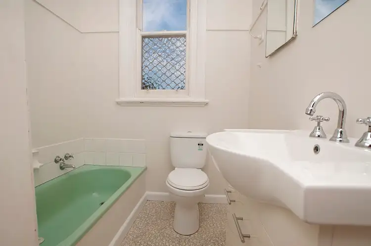Sixth view of Homely house listing, 8 Dundas Street, Wangaratta VIC 3677
