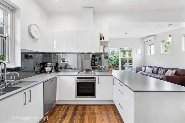 5 Sussex Road, Caulfield South VIC 3162