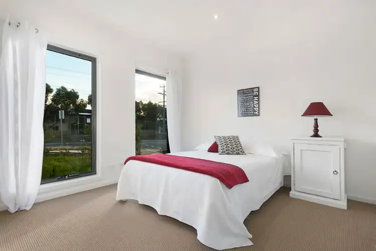 Fourth view of Homely townhouse listing, 80 Kenny Street, Attwood VIC 3049