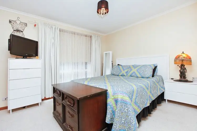 Seventh view of Homely house listing, 2/14 Sheahan Crescent, Hoppers Crossing VIC 3029