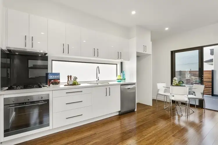 Fourth view of Homely unit listing, 2/100 Manningham Road, Bulleen VIC 3105
