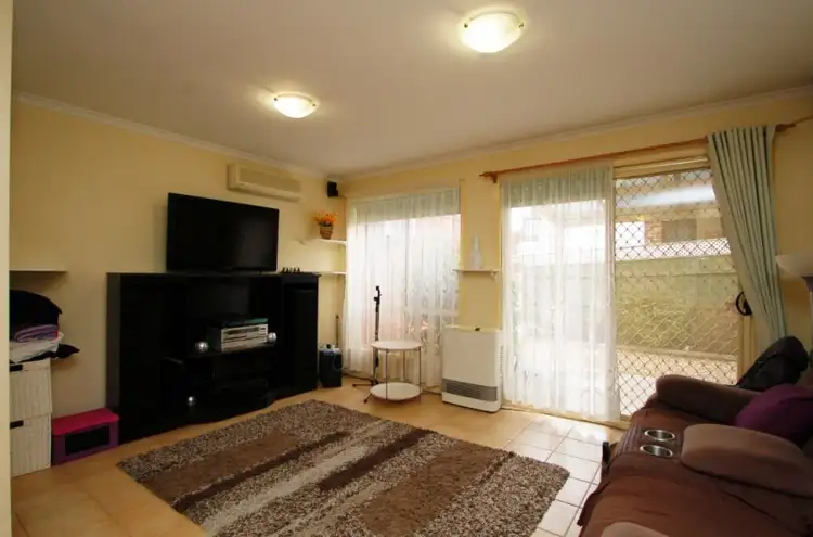Fourth view of Homely unit listing, 2/21 Colin Court, Broadmeadows VIC 3047