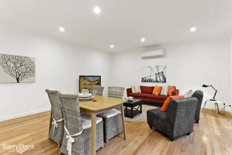 Sixth view of Homely townhouse listing, 2/253 Hull Road, Mooroolbark VIC 3138