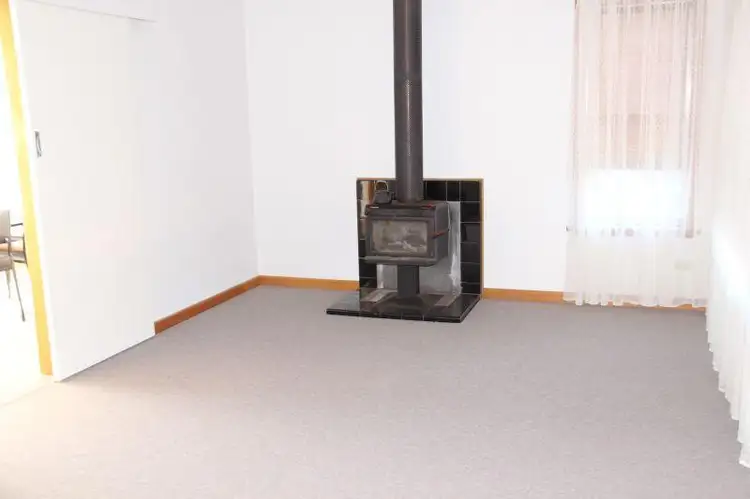 Fifth view of Homely house listing, 7 Jefferson Avenue, Lakes Entrance VIC 3909