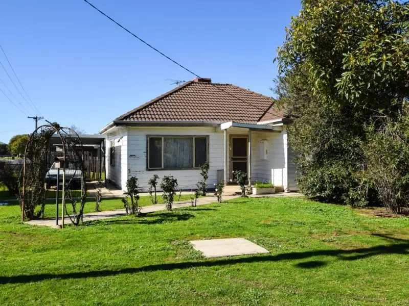 Main view of Homely house listing, 12 Leishman Street, Wangaratta VIC 3677