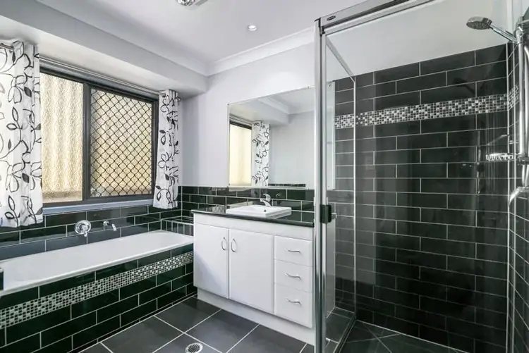 Sixth view of Homely house listing, 19 Earlwood Court, Raceview QLD 4305