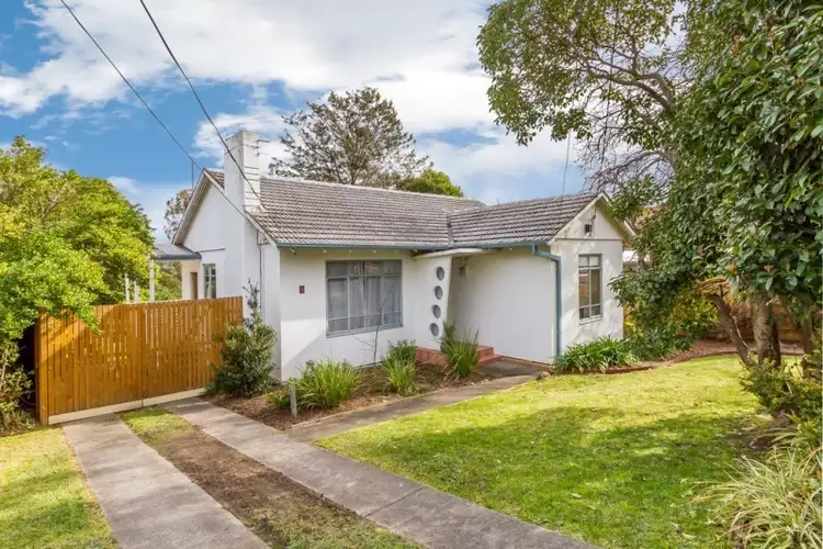 5 Yarrinup Avenue, Chadstone VIC 3148