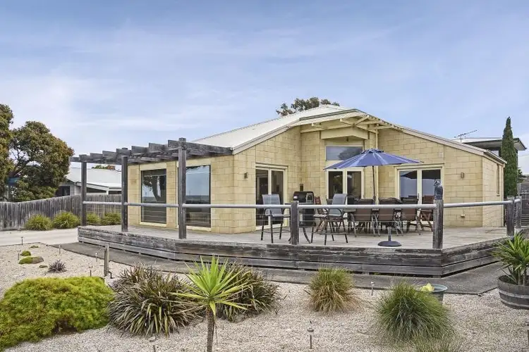 48 Bluff Road, St Leonards VIC 3223