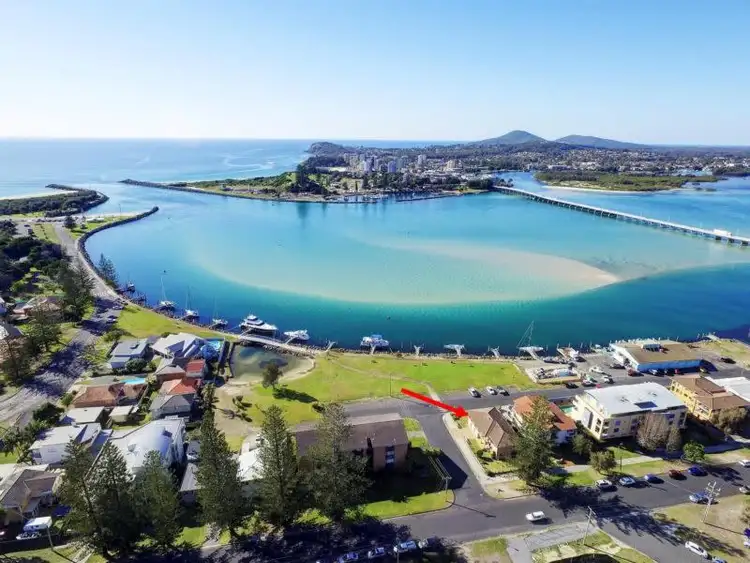 15 Wharf Street, Tuncurry NSW 2428