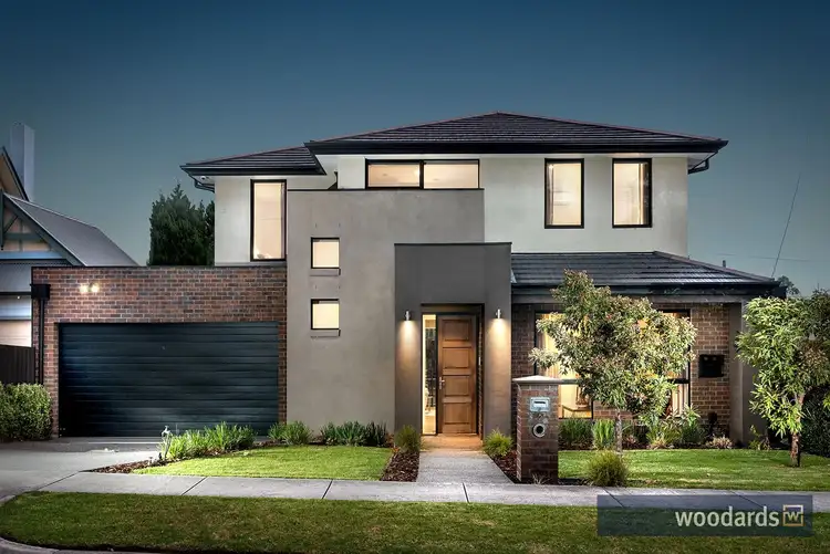 2 Stanley Grove, Blackburn VIC 3130