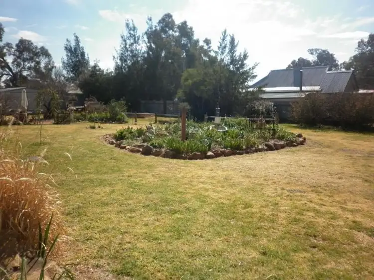 19 Bell Street, Molong NSW 2866