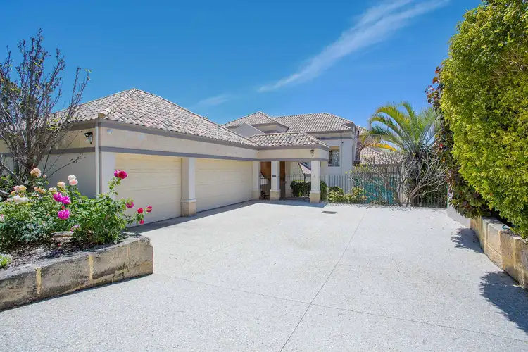 11 Stoneham Road, Attadale WA 6156
