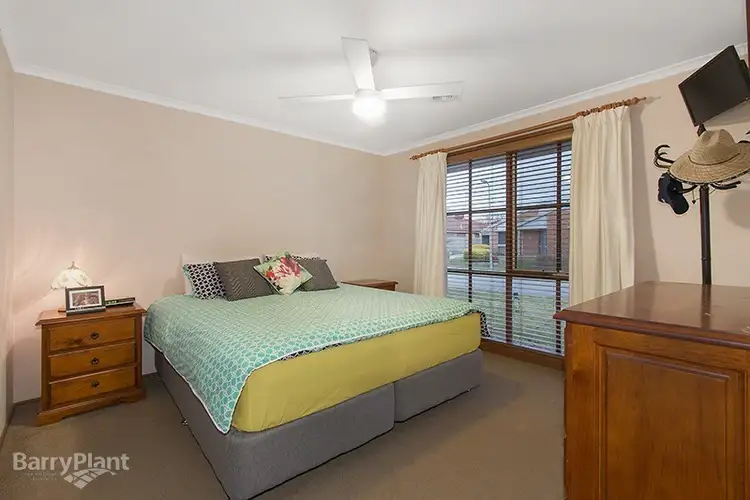 Sixth view of Homely house listing, 7 Cooney Close, Berwick VIC 3806