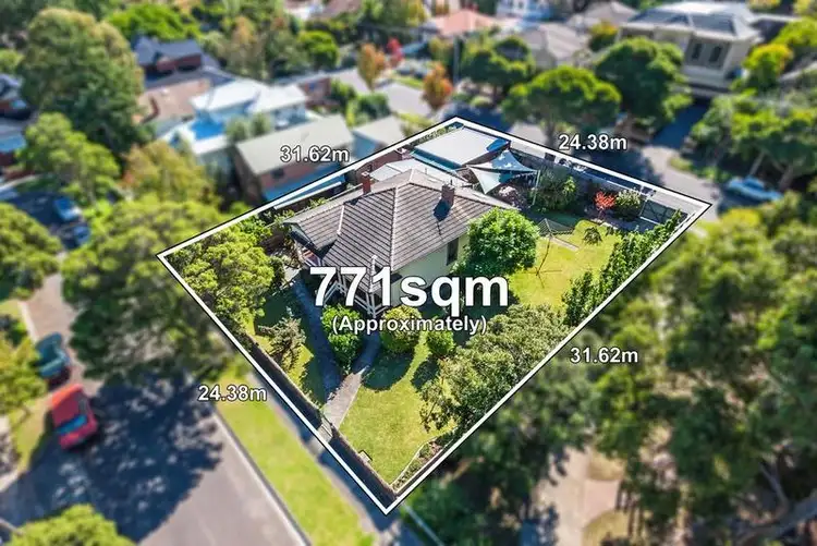7 Surrey Avenue, Surrey Hills VIC 3127