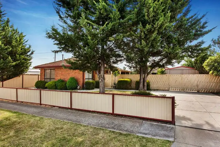 72 Songlark Crescent, Werribee VIC 3030