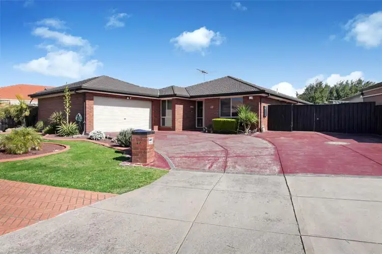 40 Perkins Grove, Burnside VIC 3023