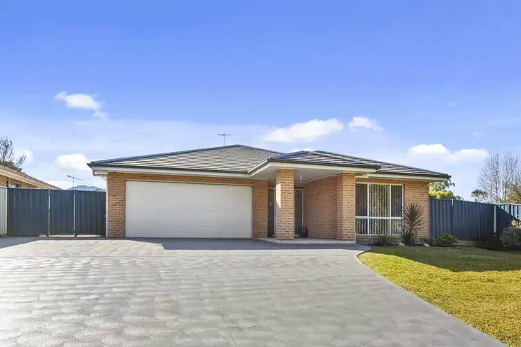 2 Gumnut Way, North Nowra NSW 2541