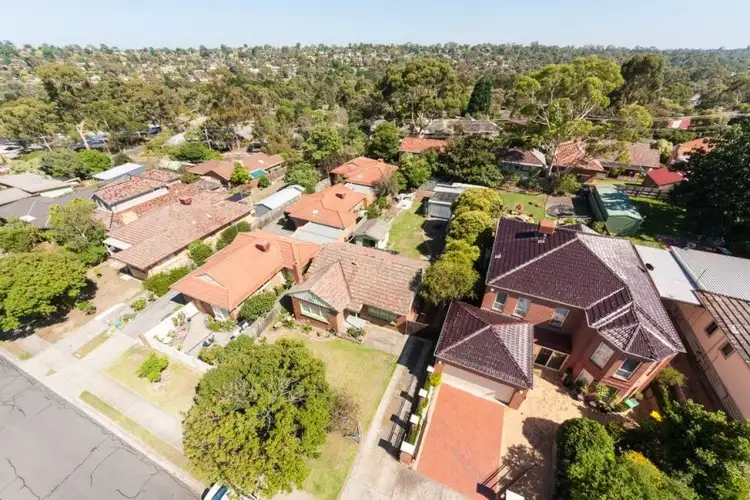 Second view of Homely house listing, 27 Pyalong Avenue, Rosanna VIC 3084