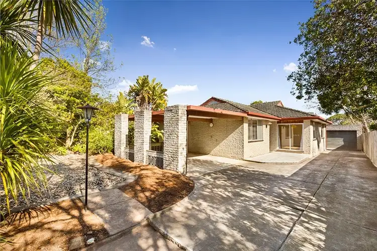 72 Barter Crescent, Forest Hill VIC 3131