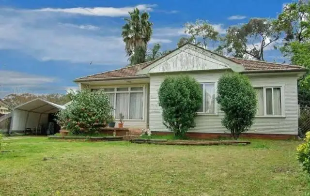 4 Delia Avenue, Revesby NSW 2212