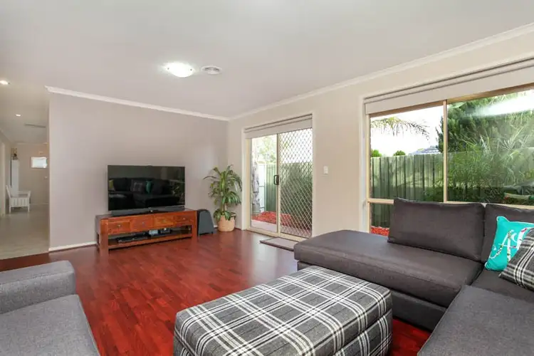 Fifth view of Homely house listing, 7 Paula Close, Sunshine West VIC 3020