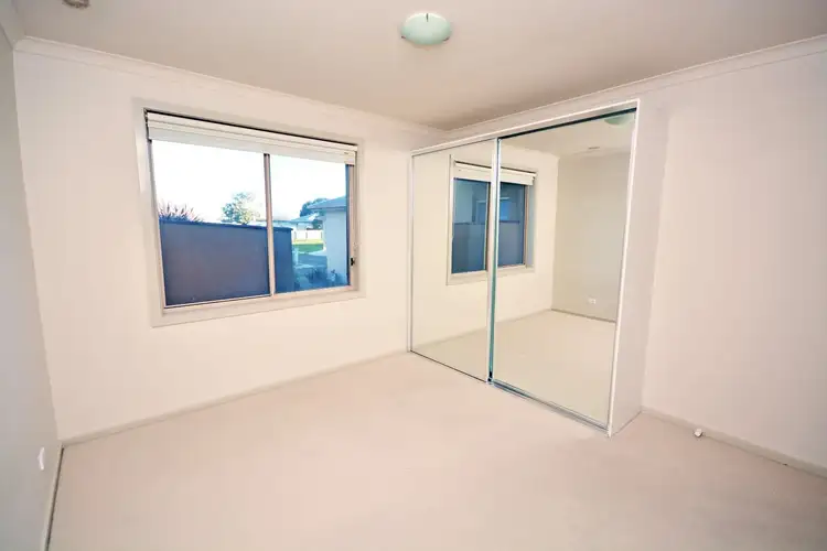 Seventh view of Homely unit listing, 5 Lancaster Close, Portland VIC 3305