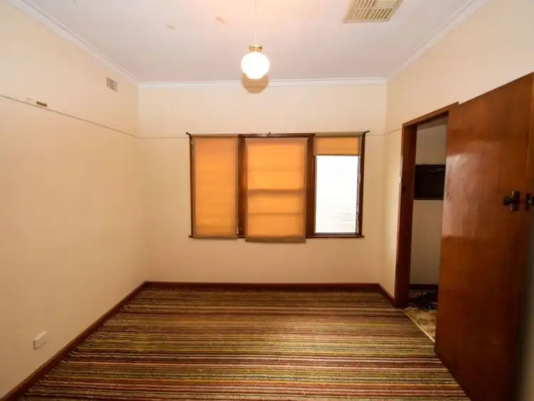 Second view of Homely house listing, 10 Rundle Place, Wangaratta VIC 3677