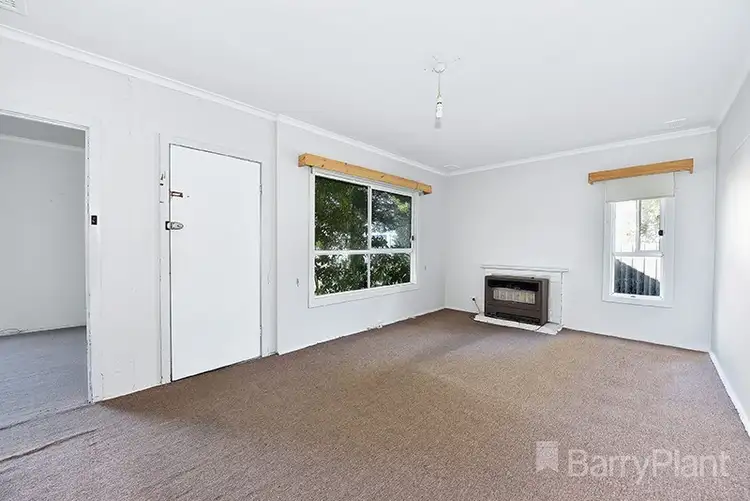 Second view of Homely house listing, 5 Moorong Street, Chadstone VIC 3148