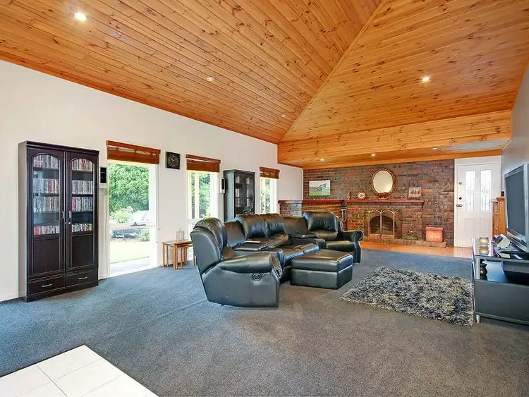 Fourth view of Homely house listing, 8 Doubell Close, Glen Waverley VIC 3150