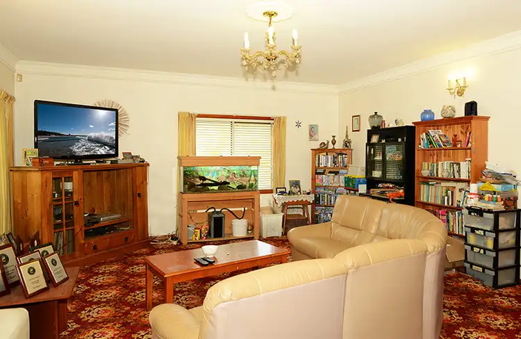 Third view of Homely house listing, 6 Oxford Falls Road, Beacon Hill NSW 2100