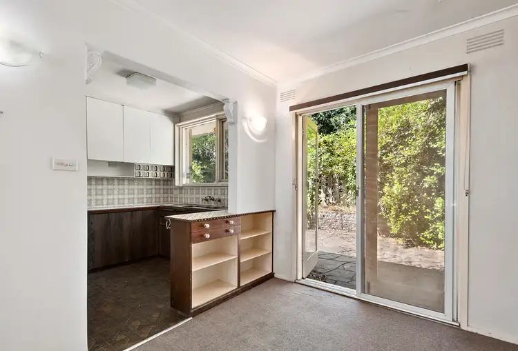 Fourth view of Homely house listing, 10 Shaylor Court, Greensborough VIC 3088
