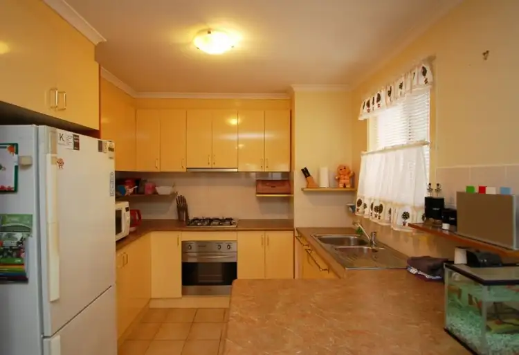 Second view of Homely unit listing, 2/21 Colin Court, Broadmeadows VIC 3047