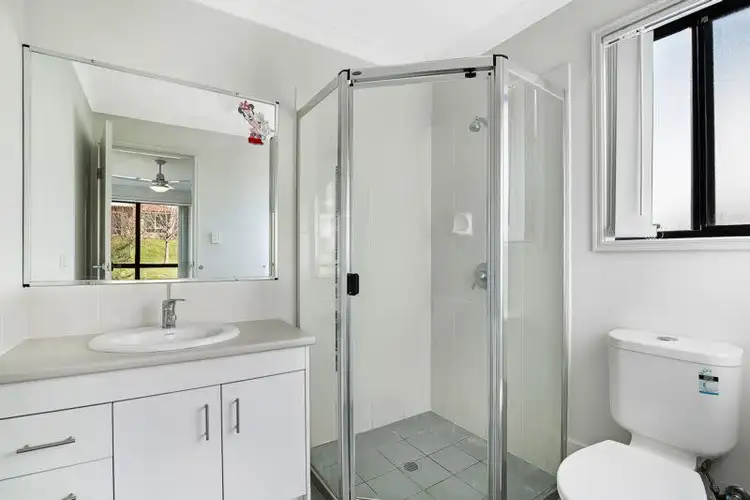 Sixth view of Homely unit listing, 1/50 Wareena Crescent, Glenvale QLD 4350