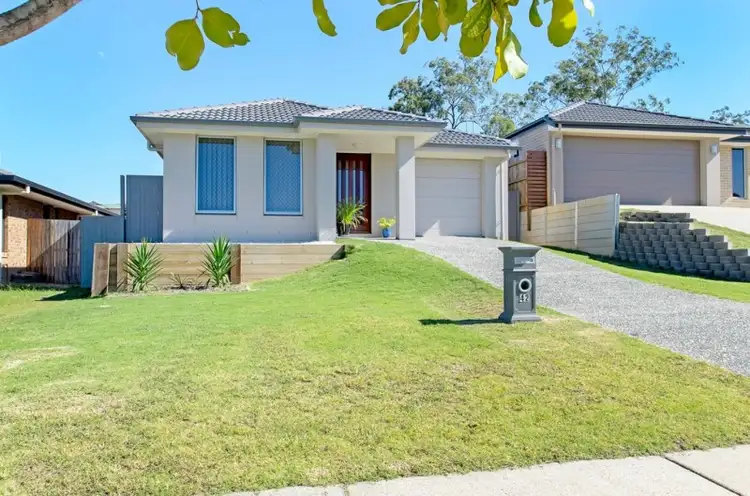 42 Essex Street, Chuwar QLD 4306