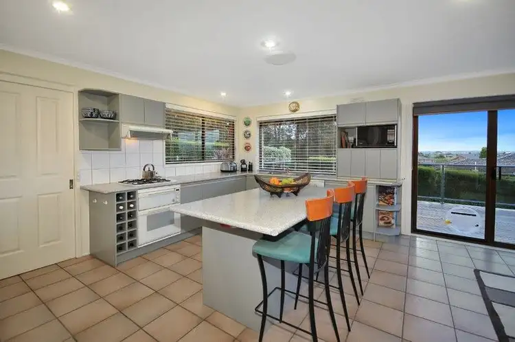 Fifth view of Homely house listing, 8 Addison Crt, Mulgrave VIC 3170