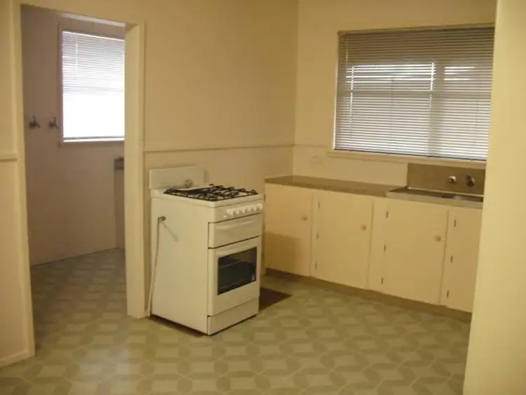 Fifth view of Homely house listing, 16 Ray Street, Sale VIC 3850