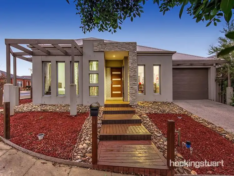 1 Honour Lane, Caroline Springs VIC 3023