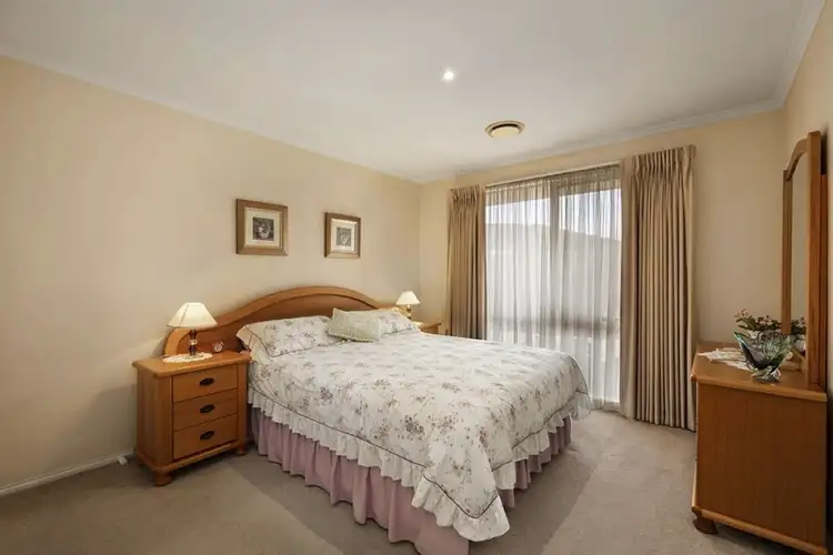Sixth view of Homely unit listing, 1/7 Hillboro Court, Watsonia VIC 3087