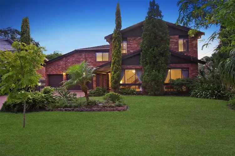 14 Apex Avenue, Picnic Point NSW 2213
