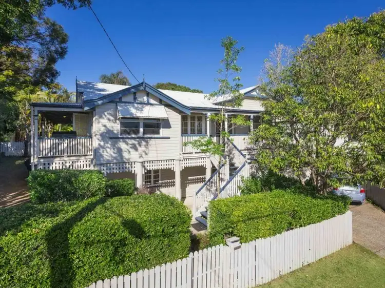 10 Lance Street, Sherwood QLD 4075